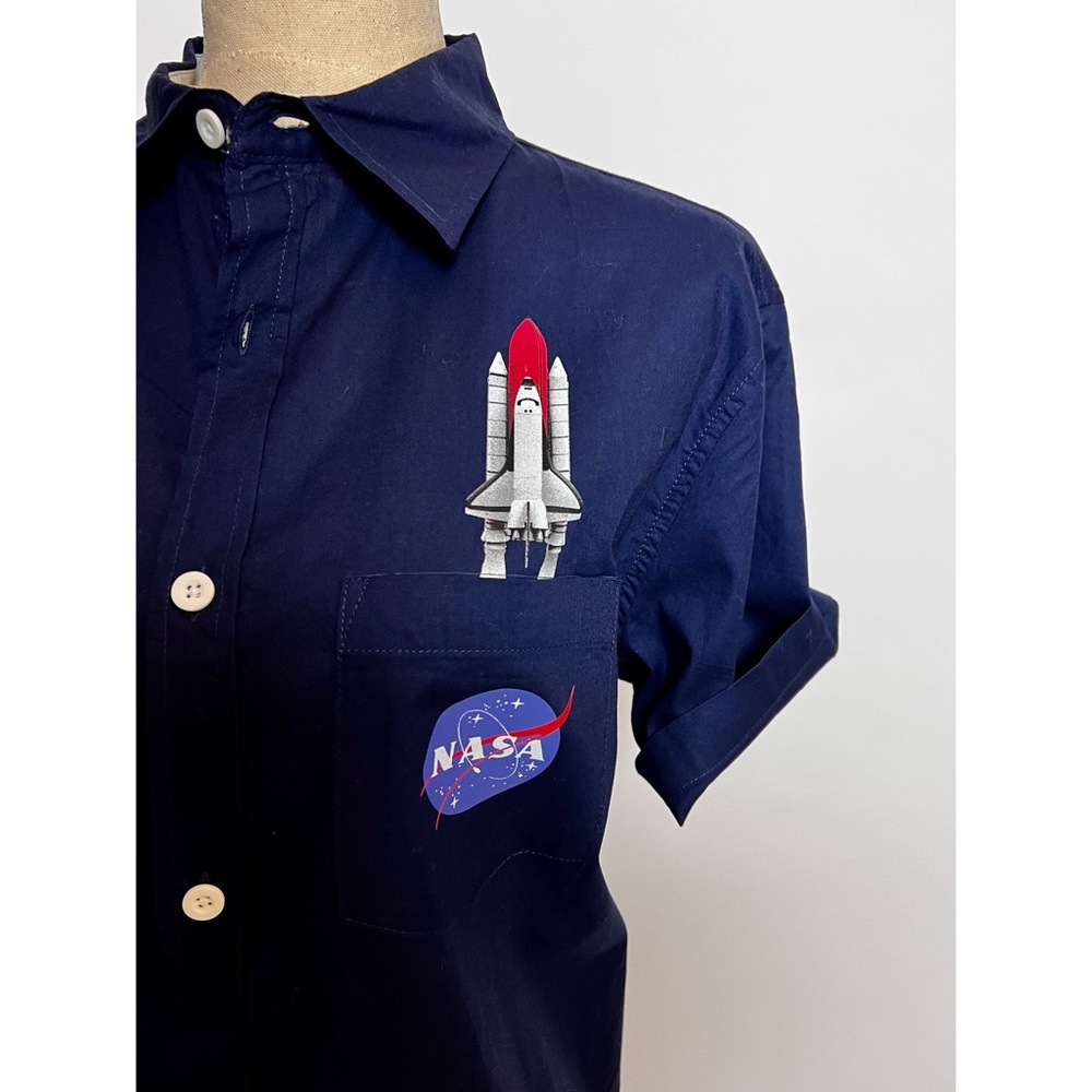 NWT NASA Space Navy Woven Button Down Top Sz M